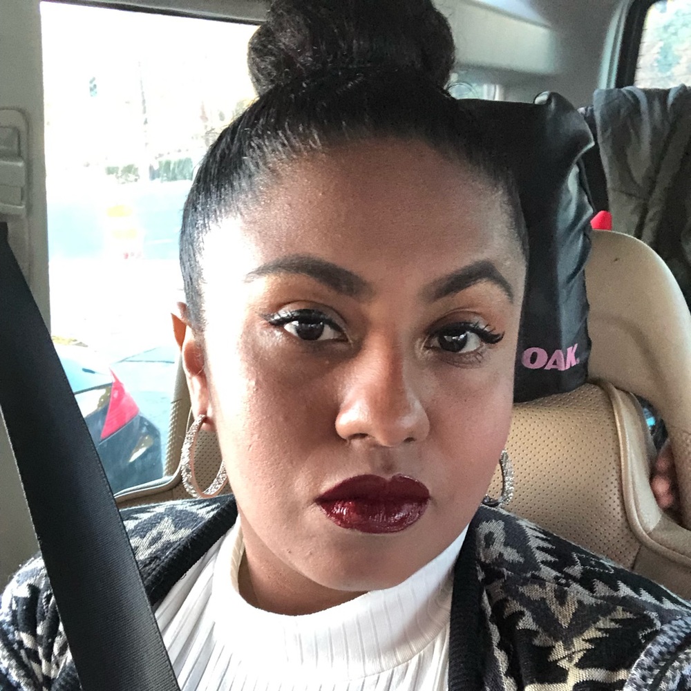 Meet your Posher, Tania